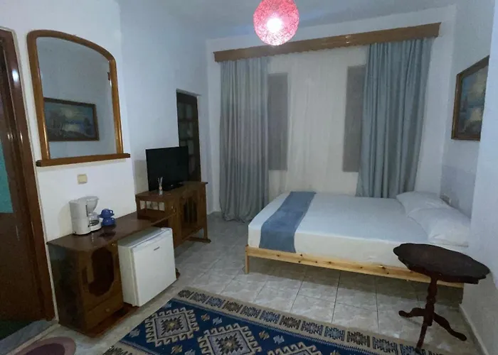 Great Wall Pensión Gjirokastër