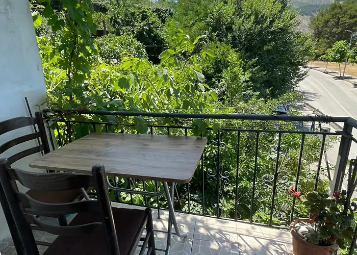 Great Wall Guest house